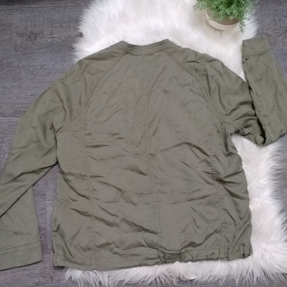 GAP Jackets & Coats Gap Army Green Lightweight Jacket Poshmark